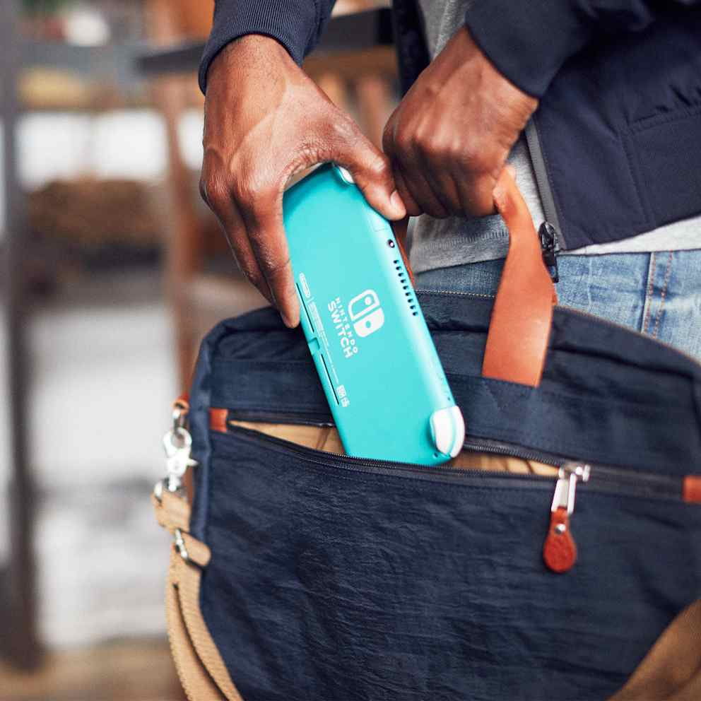 Nintendo Switch Lite (Blau) – Ohne Netzteil